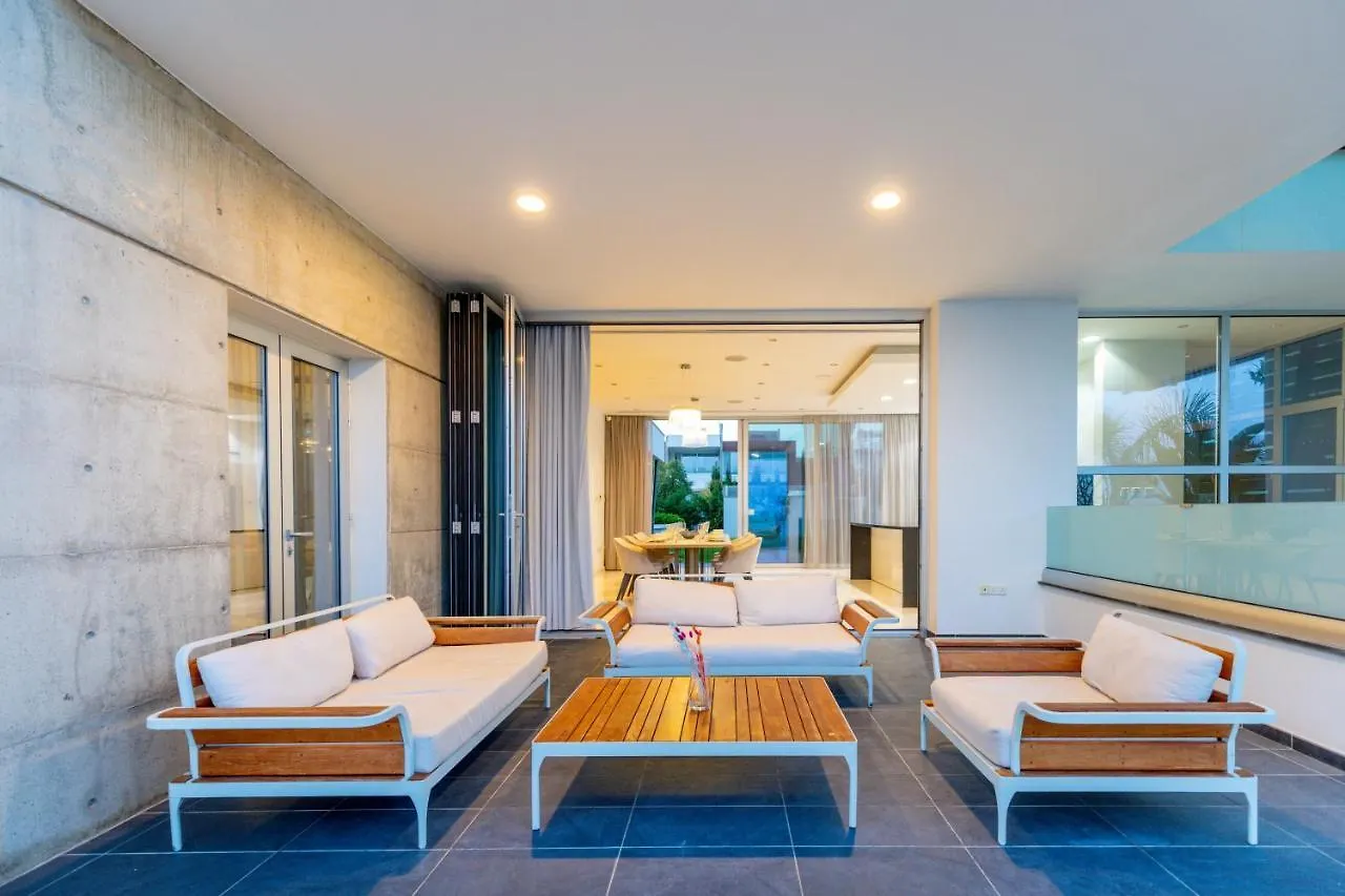 Beachfront Luxury Villa Tranquility Ayia Napa 0*,