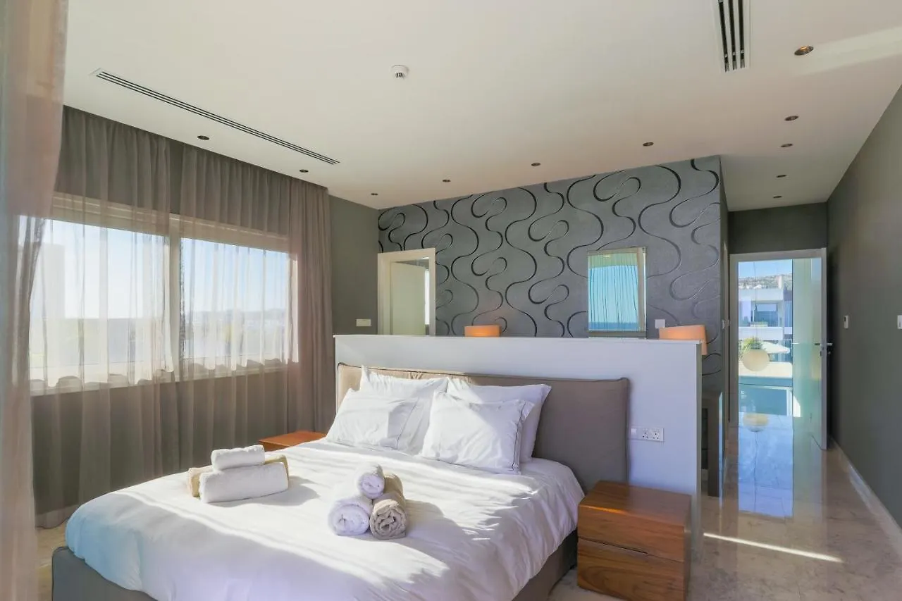 Beachfront Luxury Villa Tranquility Ayia Napa Cipro
