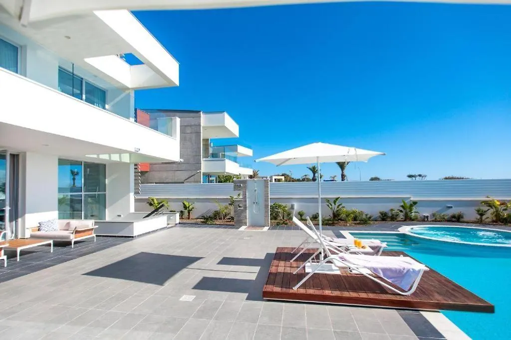 Beachfront Luxury Villa Tranquility Ayia Napa 0*,  Cipro