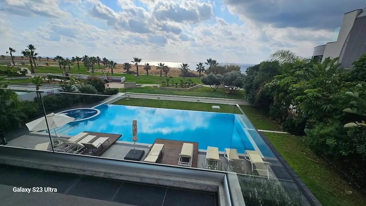 Beachfront Luxury Villa Tranquility Ayia Napa Cipro